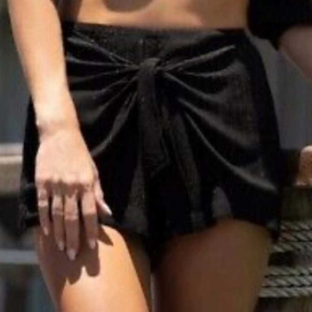 Tori Praver Summer Ray shorts Size small Black Copper Stripe Beach Tie Front